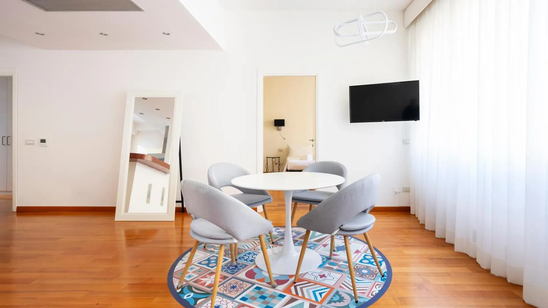 Sprone Apartment Floransa